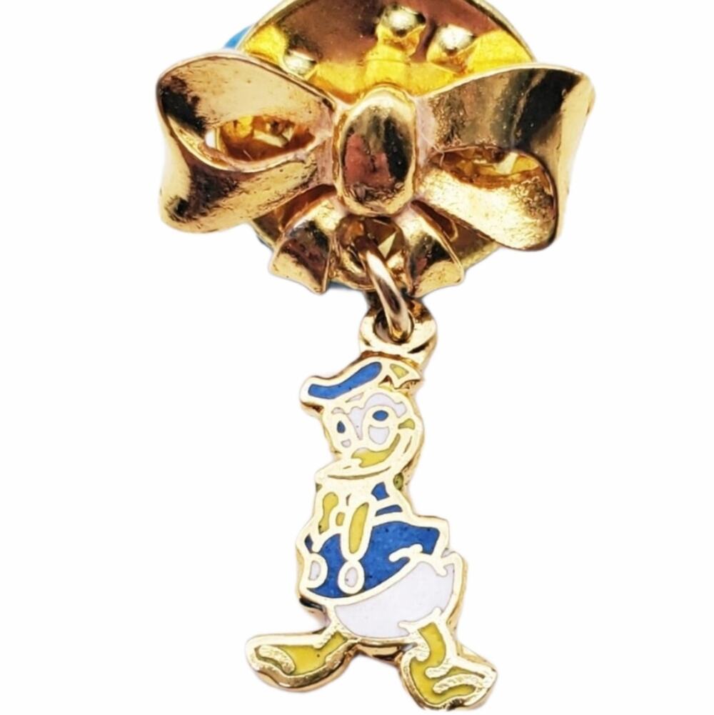 Vintage Walt Disney Productions Donald Duck Bow Pin